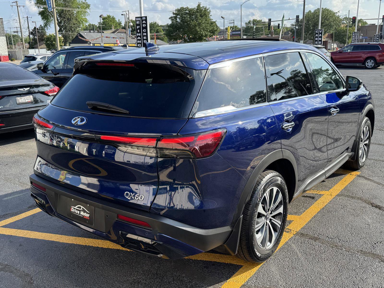 Used 2022 INFINITI QX60 Pure AWD/4WD image 16