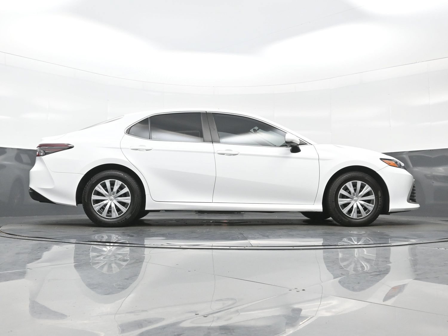Used 2023 Toyota Camry LE FWD image 34