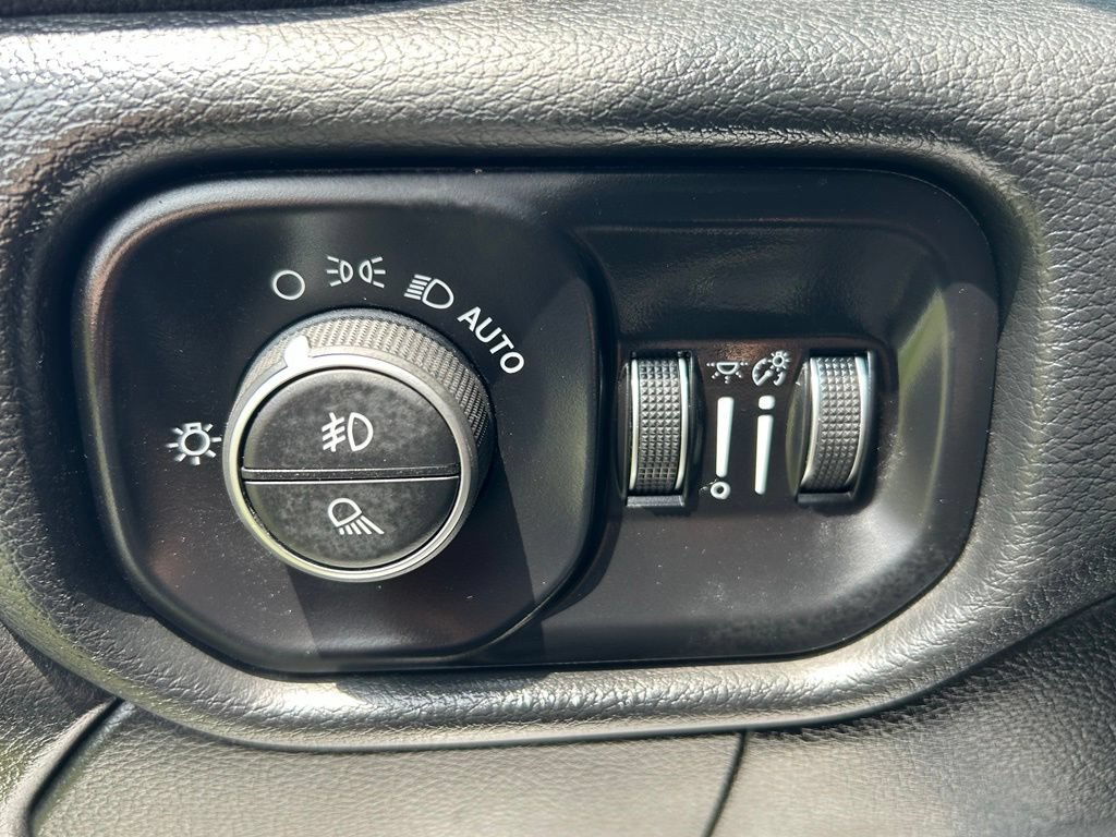 Used 2019 RAM 2500 Laramie AWD/4WD image 18