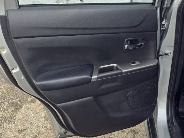 Used 2024 Mitsubishi Outlander Sport 2.0 image 12