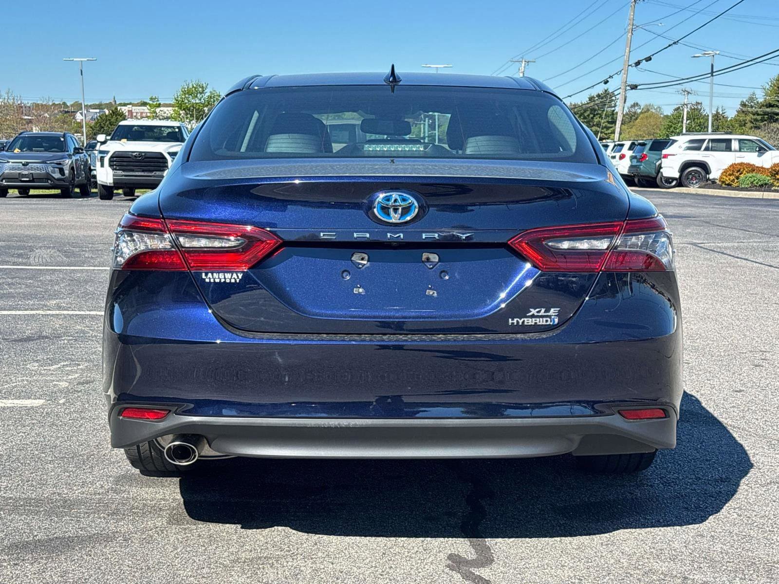 Used 2021 Toyota Camry XLE FWD image 4