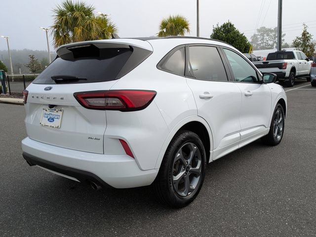 Used 2023 Ford Escape ST-Line AWD/4WD image 4