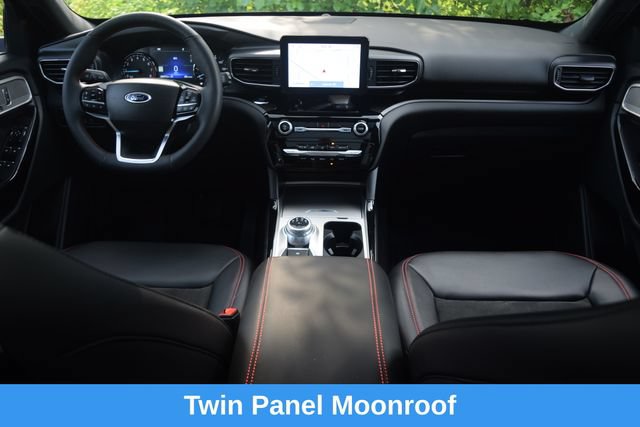 Used 2024 Ford Explorer ST-Line w/ Class IV Trailer Tow Package AWD/4WD image 8