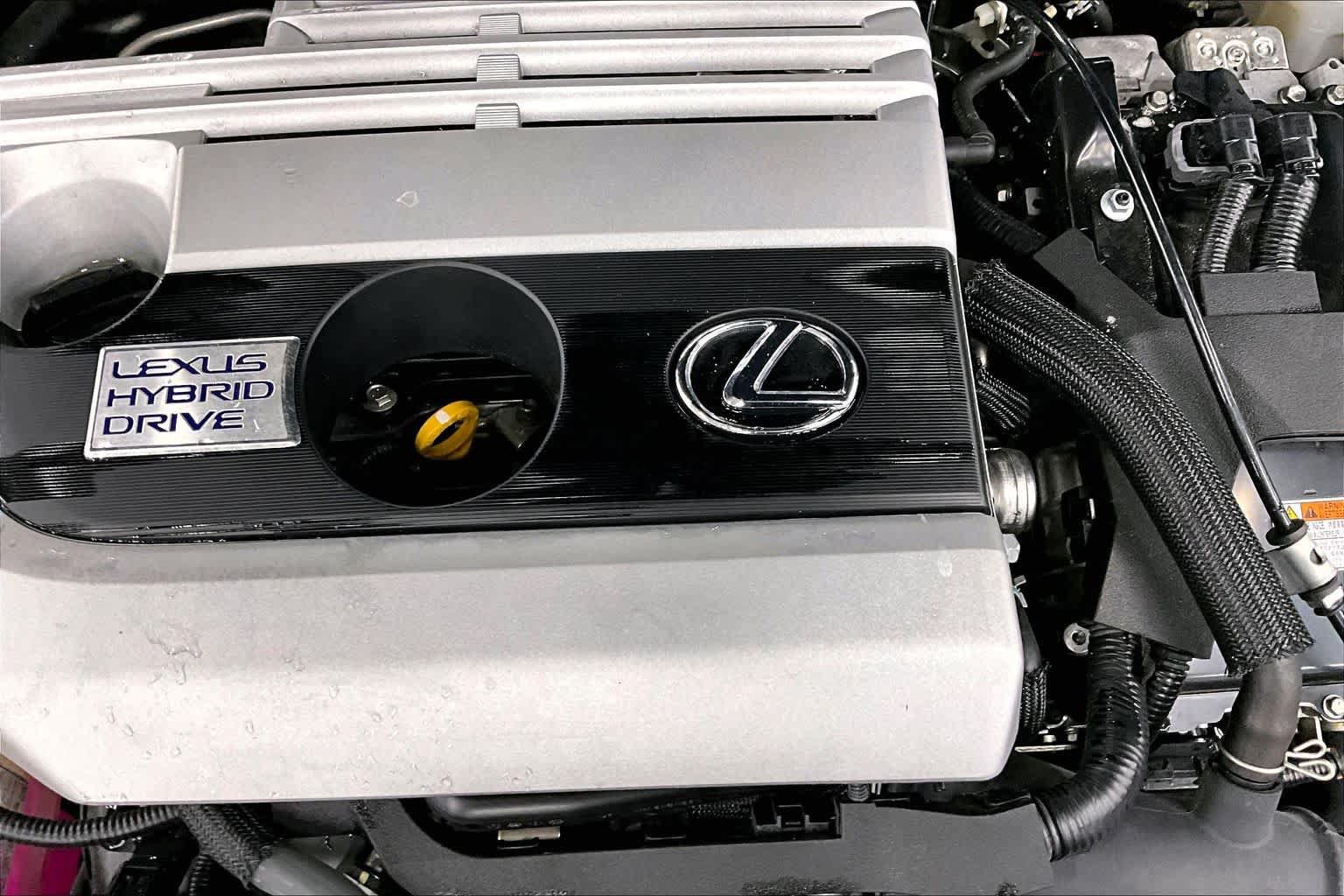 Used 2019 Lexus UX 250h w/ Premium Package AWD/4WD image 32