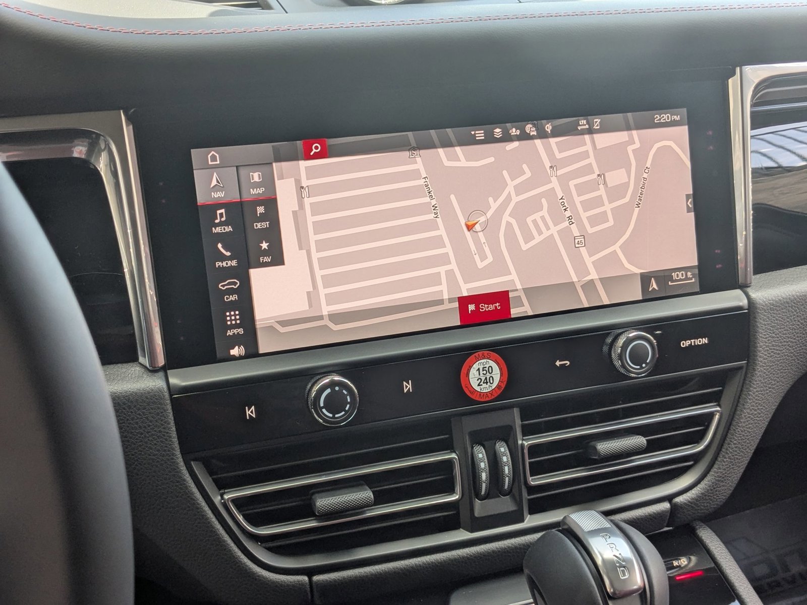 Used 2025 Porsche Macan image 20