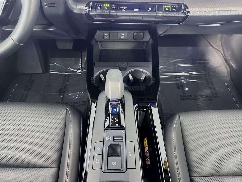 Used 2024 Toyota Prius Limited image 40