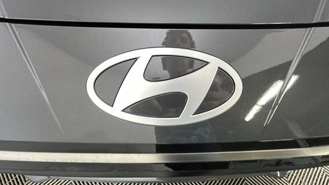 Certified 2024 Hyundai Elantra SEL w/ Convenience Package FWD image 8