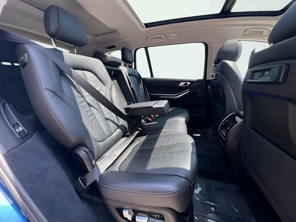 Used 2020 BMW X7 xDrive40i w/ Cold Weather Package AWD/4WD image 35