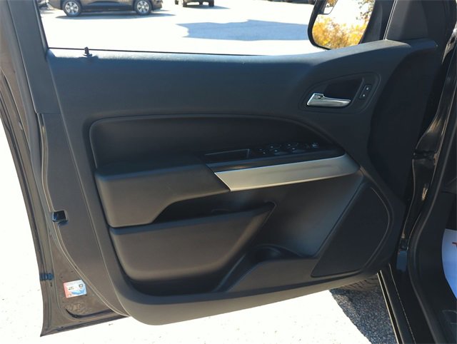 Certified 2022 Chevrolet Colorado ZR2 w/ ZR2 Midnight Special Edition image 20