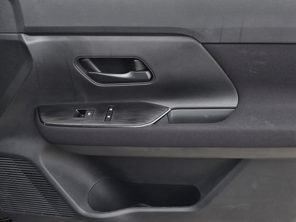 New 2026 Nissan Kicks S FWD image 8