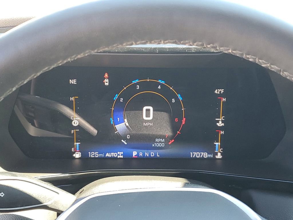 Used 2023 Chevrolet Colorado LT w/ LT Convenience Package III image 11