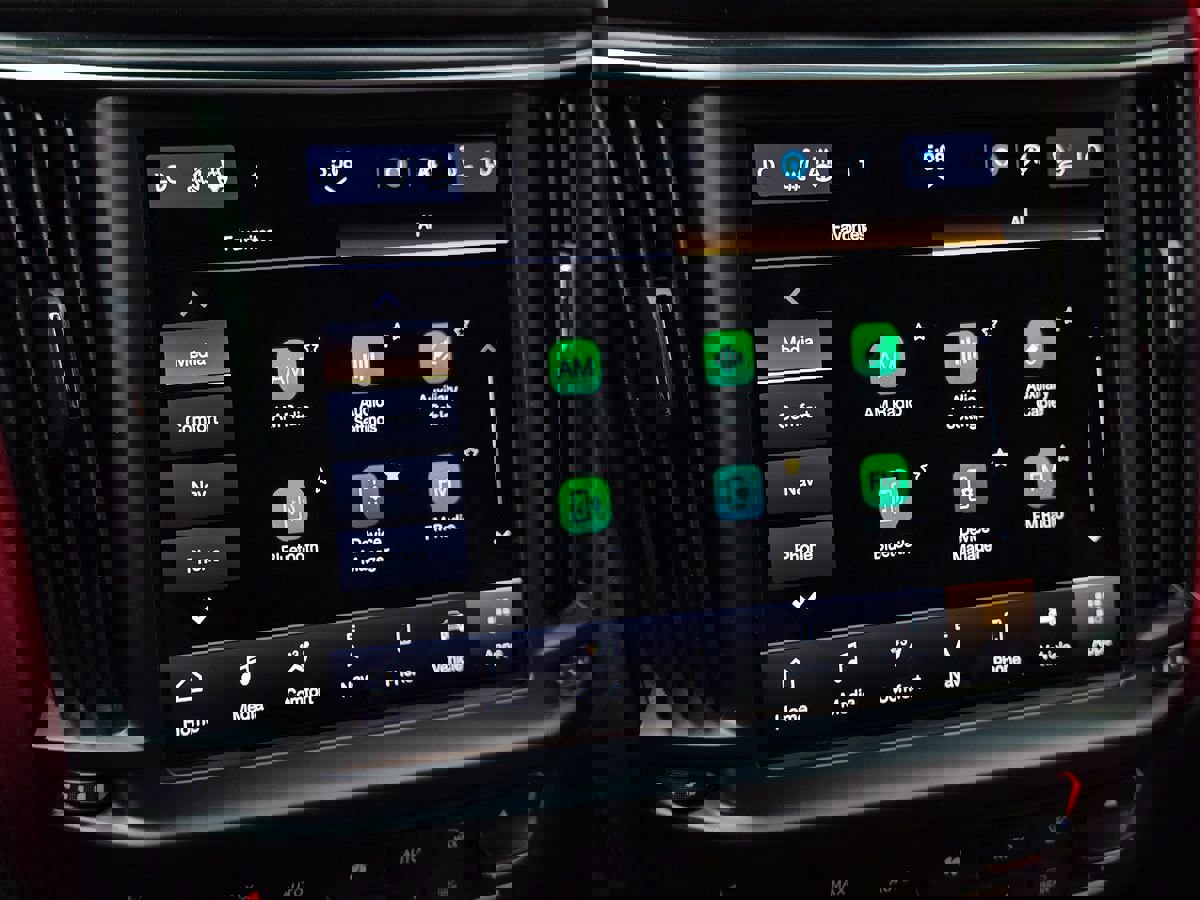 Used 2023 Maserati Levante Modena image 40