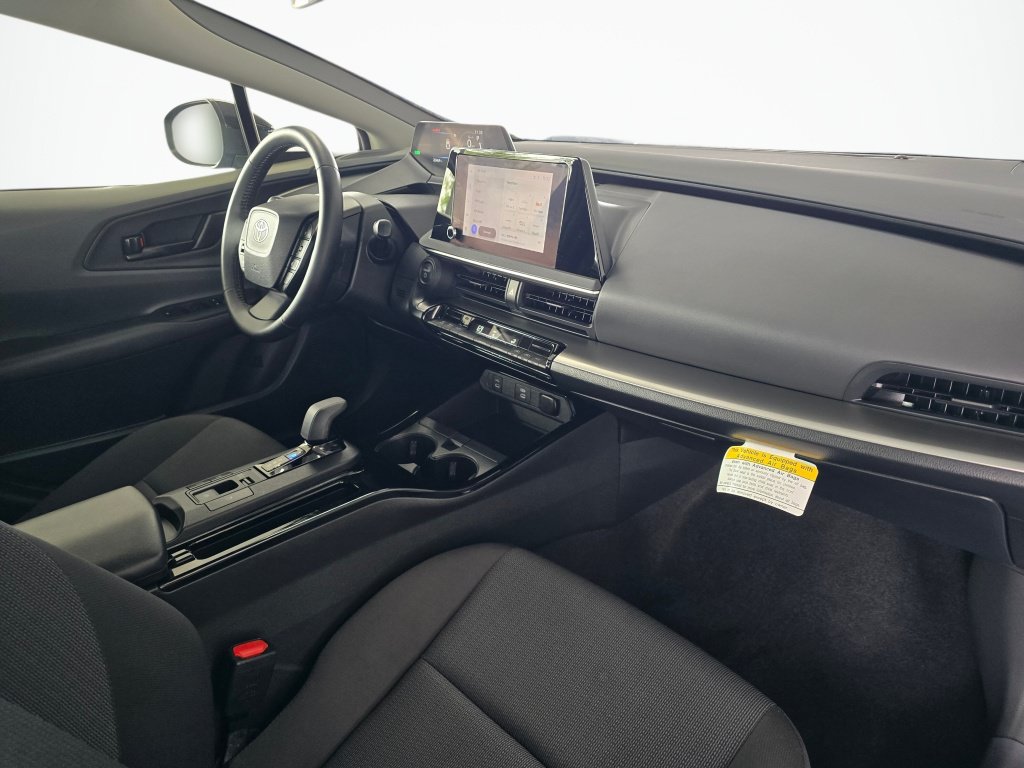Used 2024 Toyota Prius LE FWD image 42