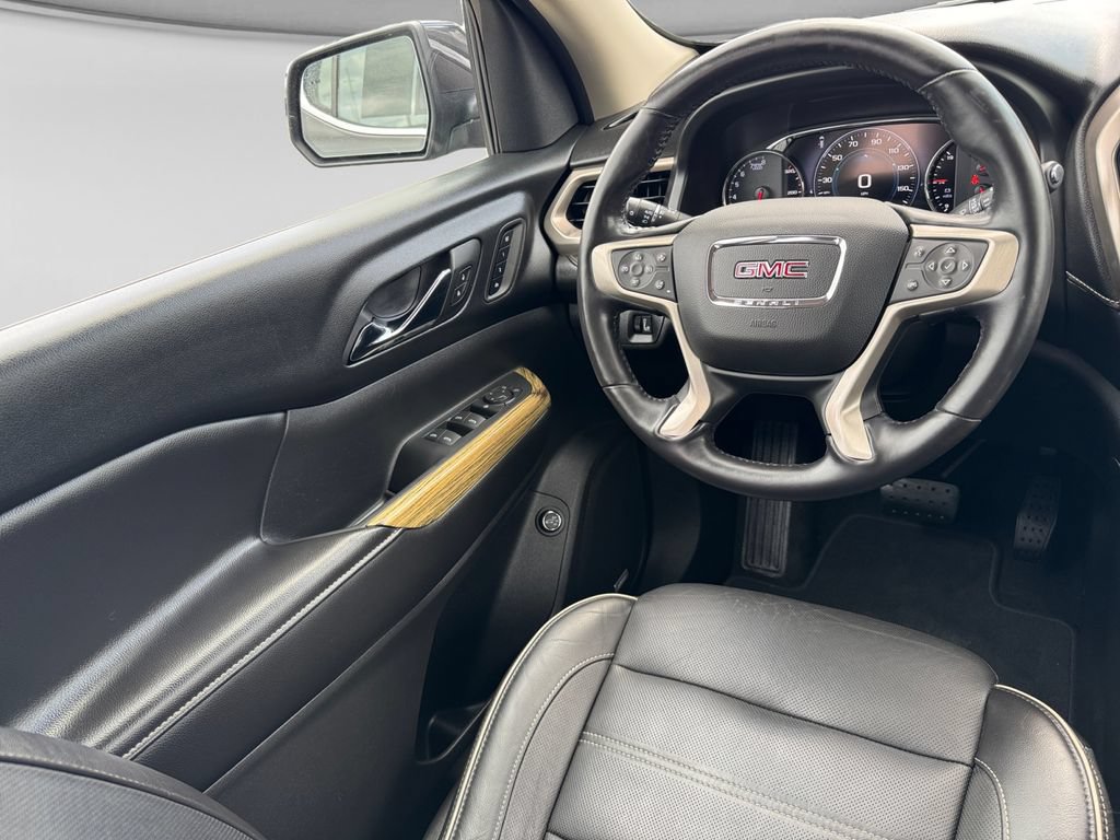 Used 2018 GMC Acadia Denali w/ Technology Package AWD/4WD image 18
