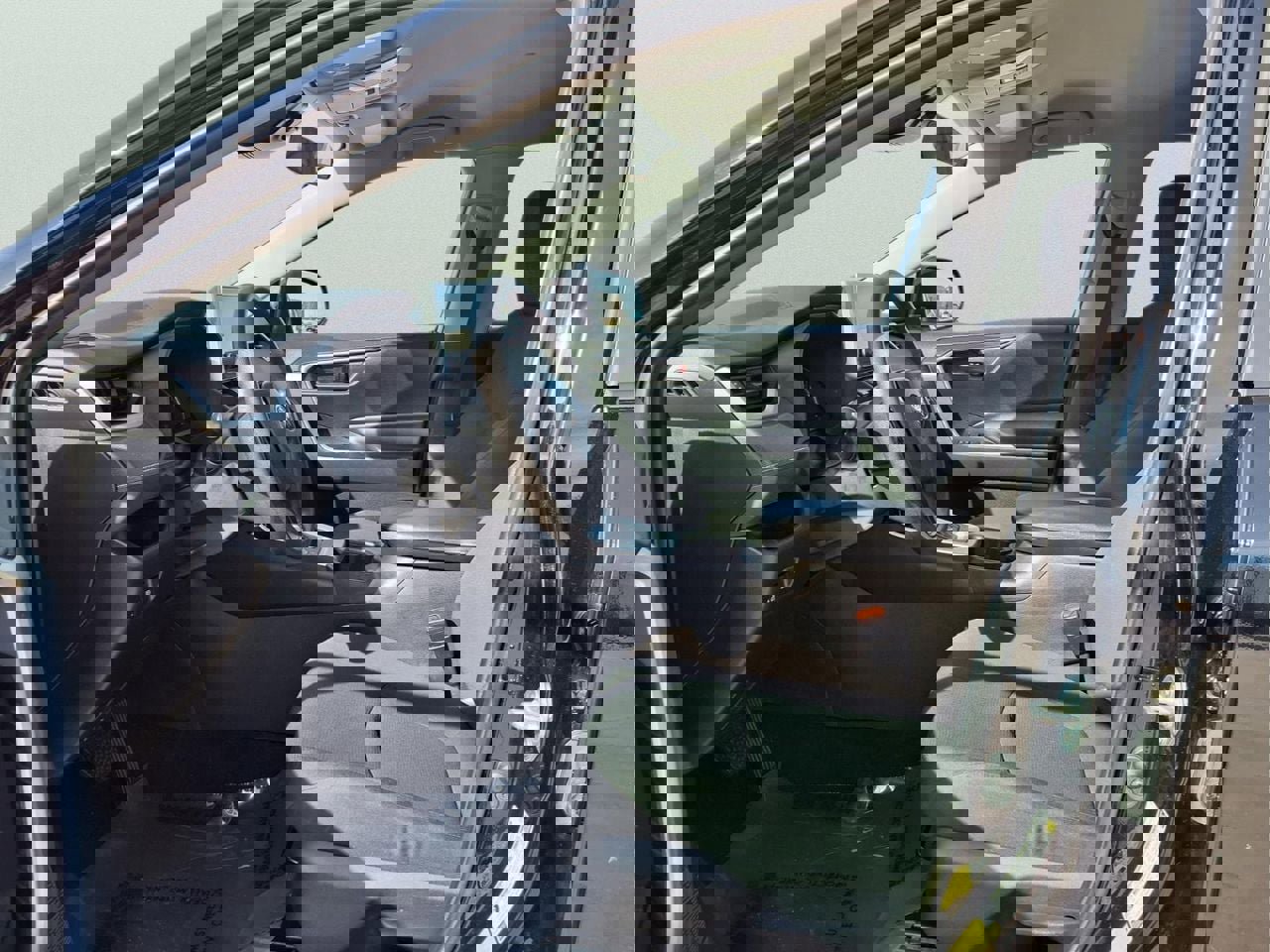 Used 2023 Toyota RAV4 LE image 15