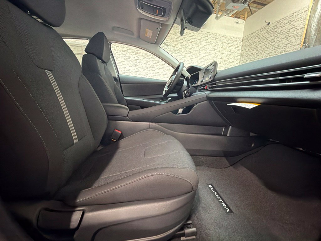 New 2026 Hyundai Elantra SE FWD image 14