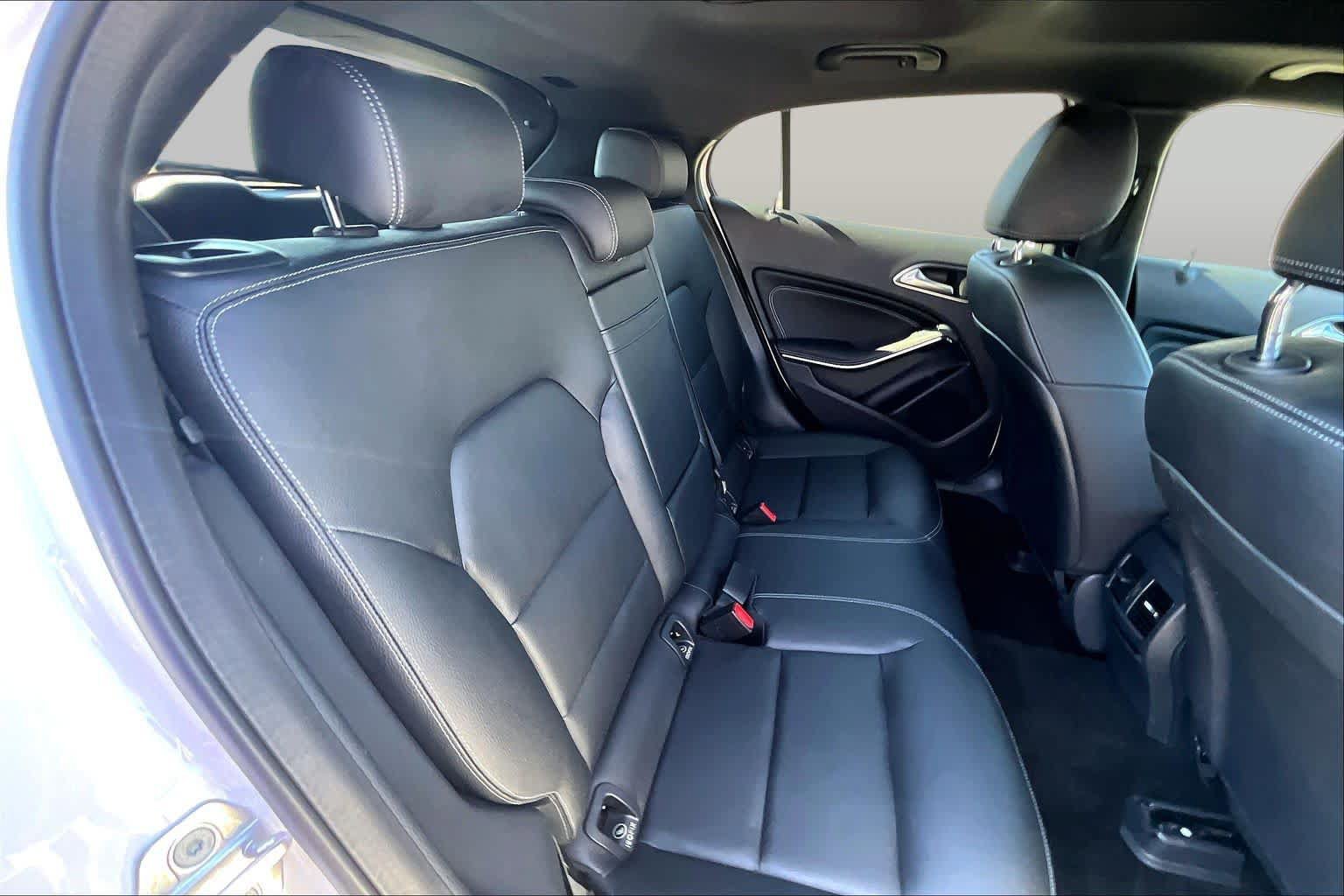 Used 2020 Mercedes-Benz GLA 250 4MATIC image 20