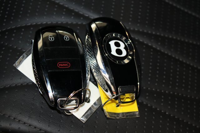 Used 2022 Bentley Flying Spur V8 image 40