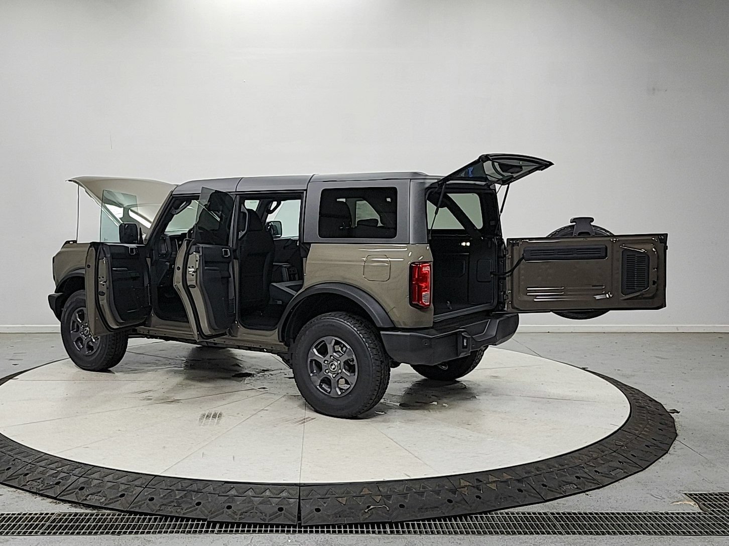 New 2026 Ford Bronco Big Bend AWD/4WD image 13