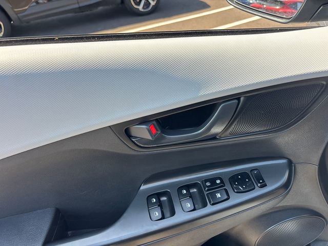 Used 2020 Hyundai Kona SEL FWD image 12