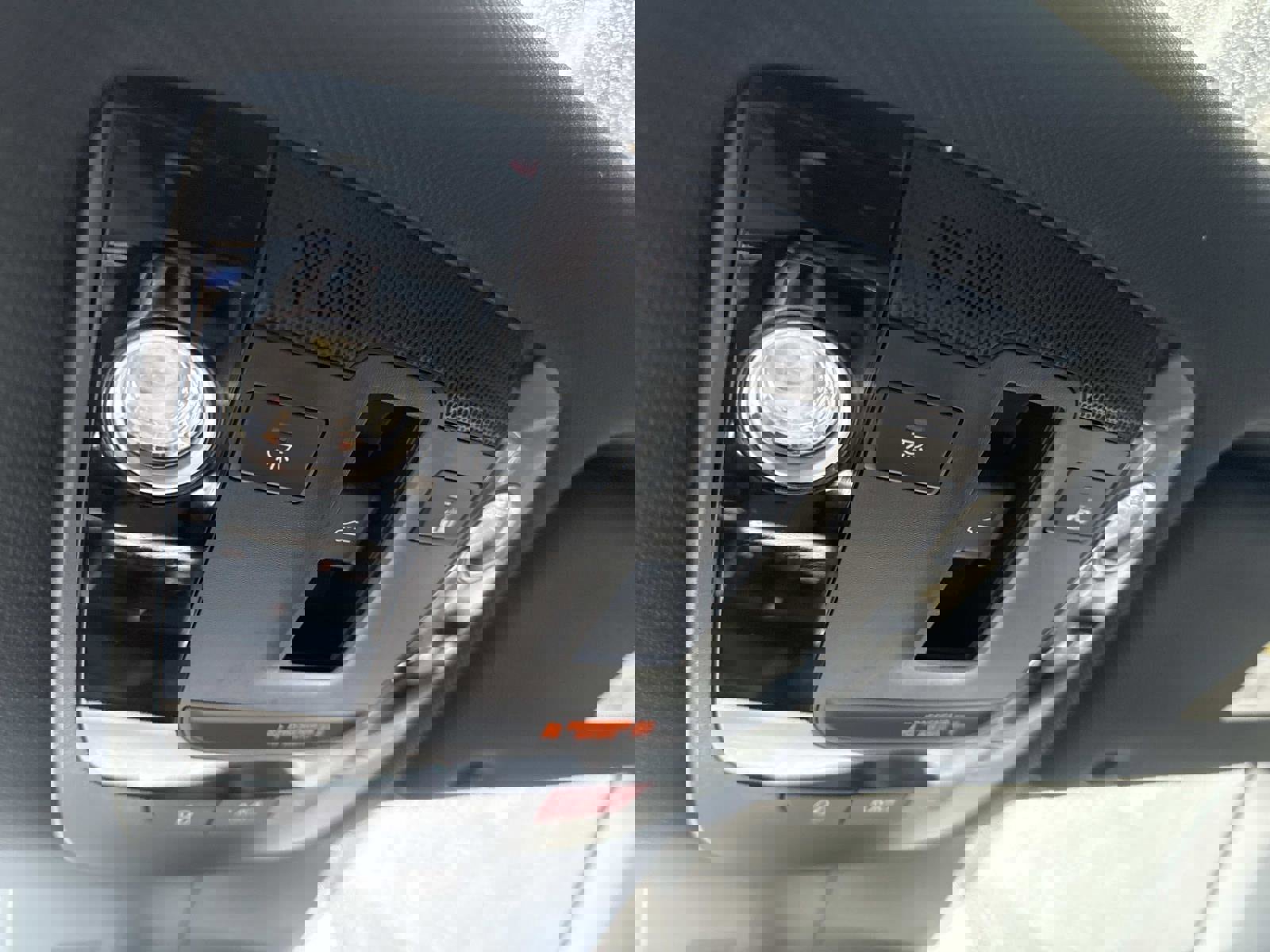 Used 2022 Kia Sorento SX Prestige w/ Panoramic Sunroof Package image 29