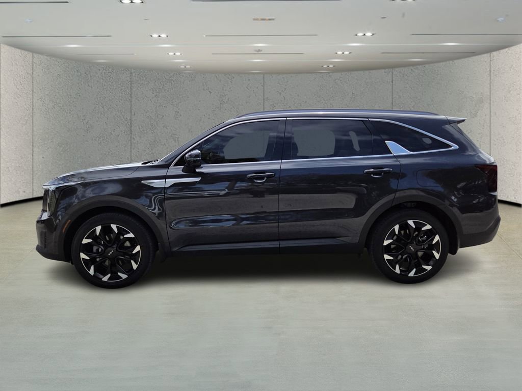 Used 2025 Kia Sorento EX w/ Panoramic Sunroof Package image 6