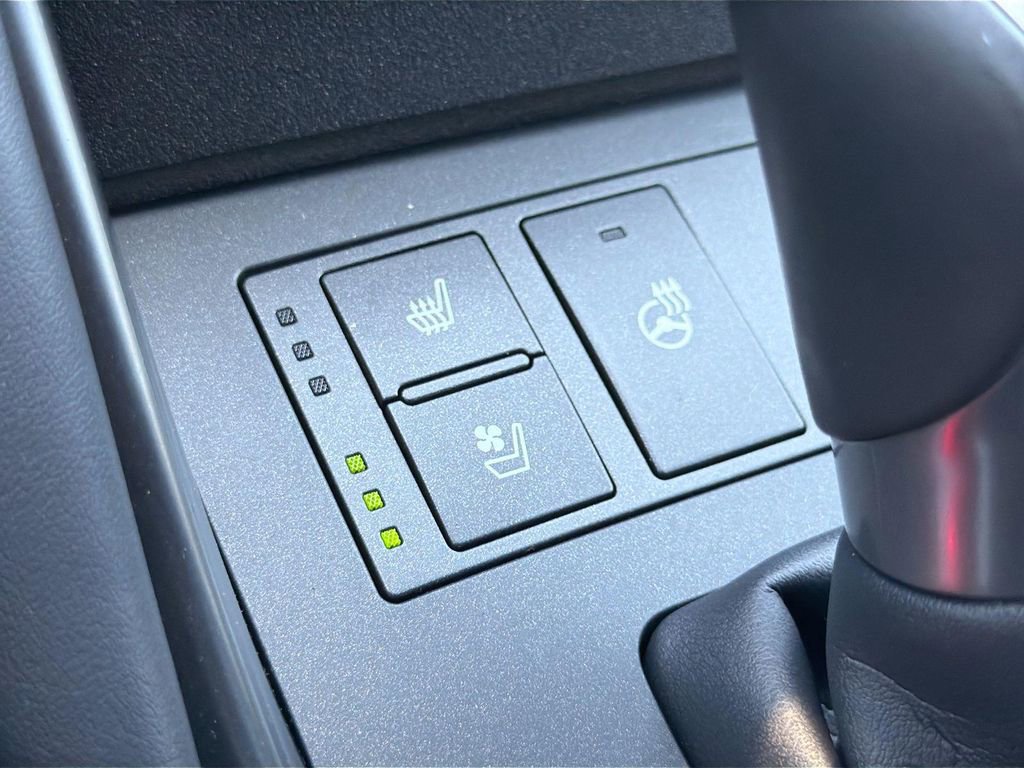 Used 2024 Lexus IS 300 w/ Comfort Package RWD image 18