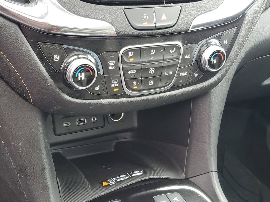 Used 2023 Chevrolet Equinox Premier image 21