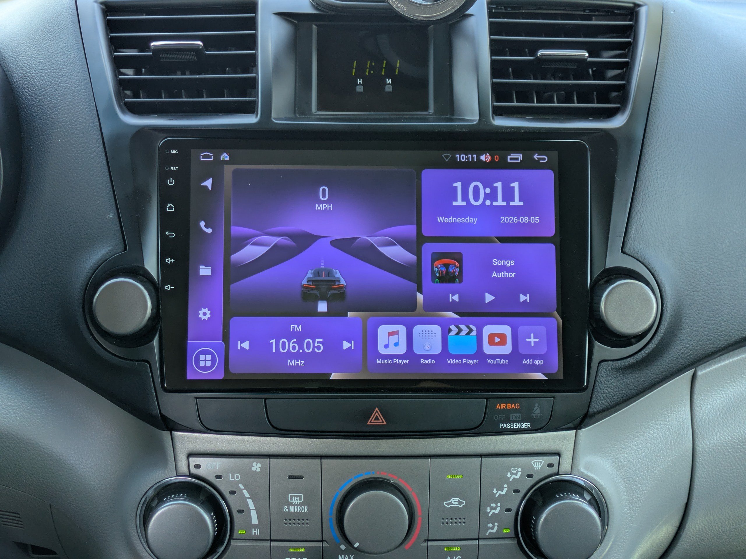 Used 2012 Toyota Highlander FWD w/ Cold Weather Pkg image 17