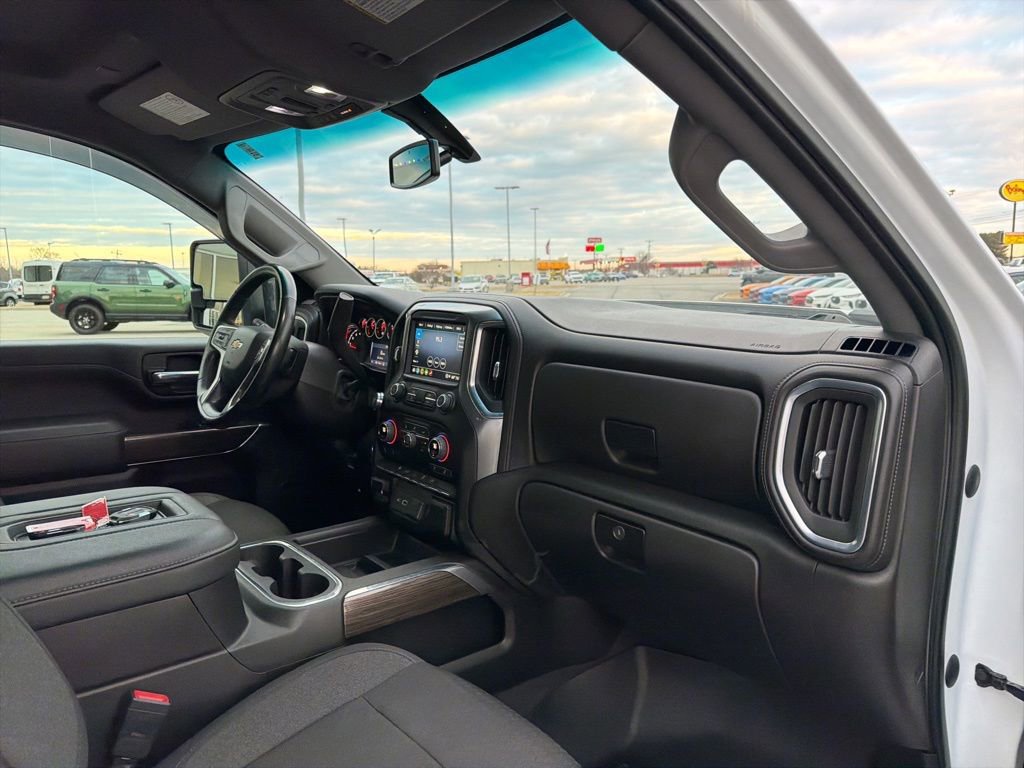 Used 2022 Chevrolet Silverado 2500 LT w/ Convenience Package image 21