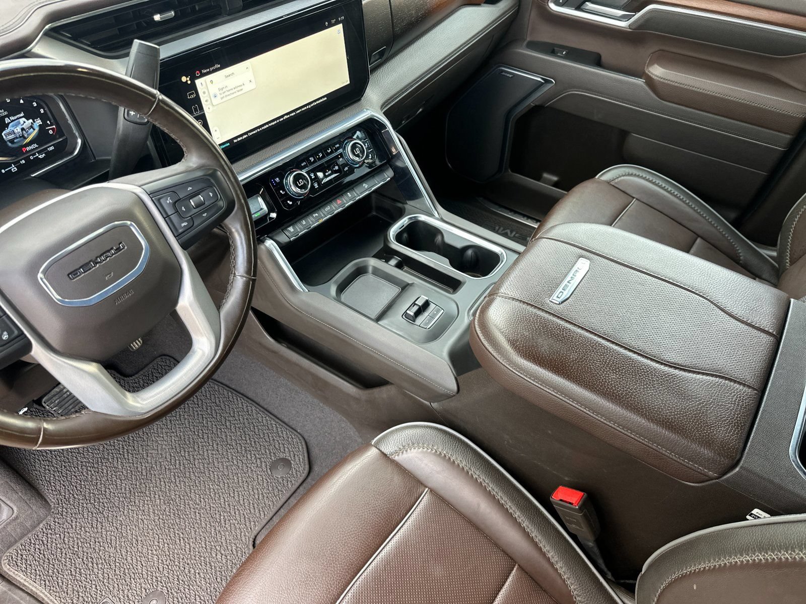 Used 2025 GMC Sierra 3500 Denali w/ Denali Reserve Package AWD/4WD image 9