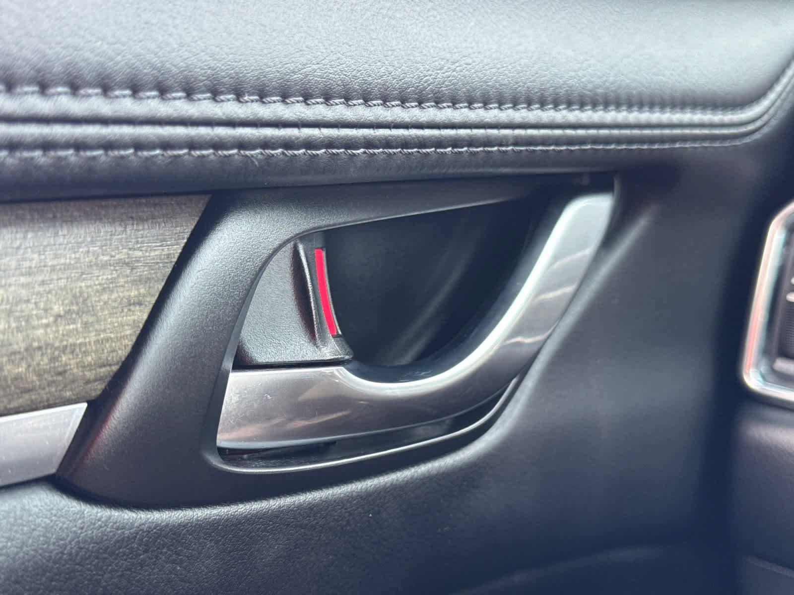 Used 2025 MAZDA CX-5 Signature image 24