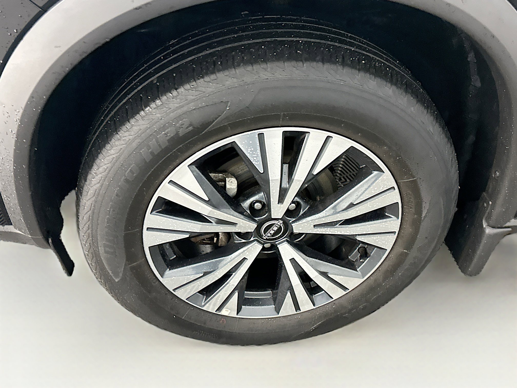 Used 2023 Nissan Rogue SV AWD/4WD image 11