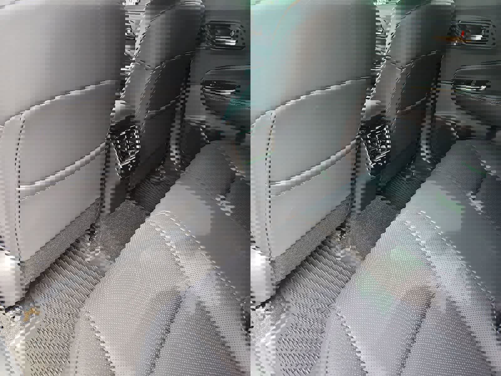 Used 2026 Toyota Crown Limited image 19