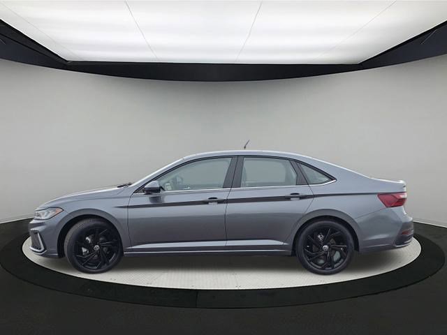 New 2026 Volkswagen Jetta SE image 4