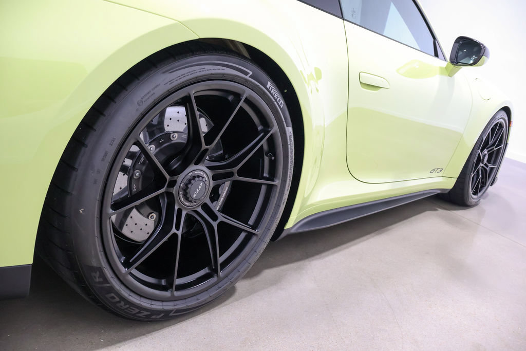Used 2026 Porsche 911 GT3 w/ Weissach Package RWD image 26