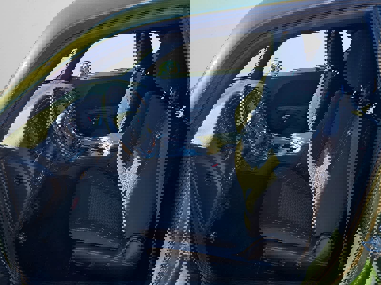 Certified 2022 Dodge Challenger SXT w/ Blacktop Package image 9