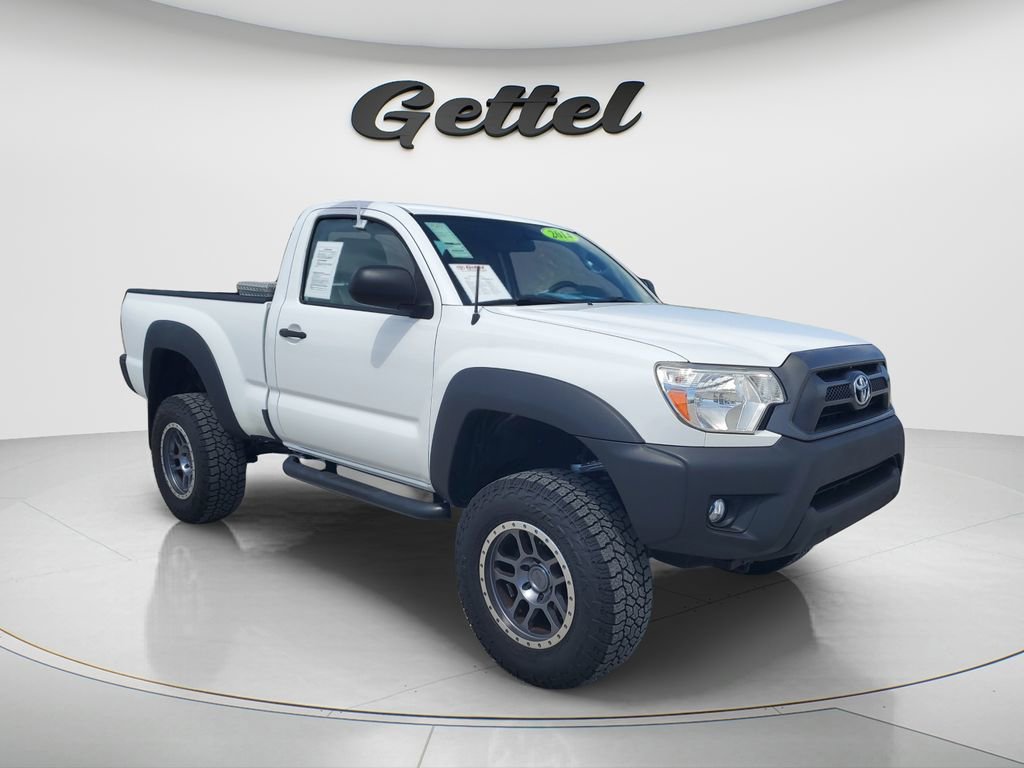 Used 2014 Toyota Tacoma 4x4 Regular Cab image 2