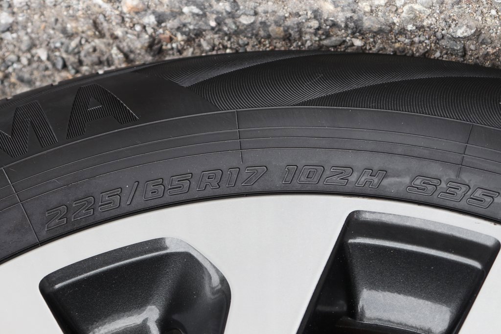 Used 2023 Subaru Outback Premium image 36