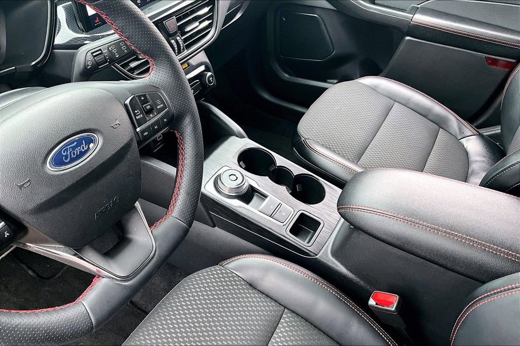 Used 2024 Ford Escape ST-Line w/ Tech Pack #1 image 15