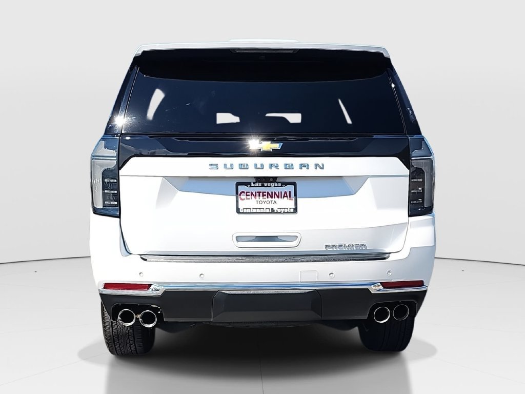 Used 2025 Chevrolet Suburban Premier AWD/4WD image 6