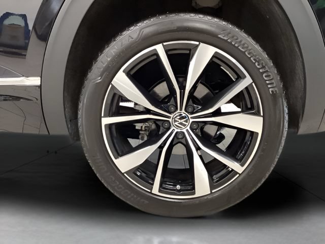Certified 2026 Volkswagen Atlas Cross Sport SEL Premium R-Line w/ MDO Package AWD/4WD image 23