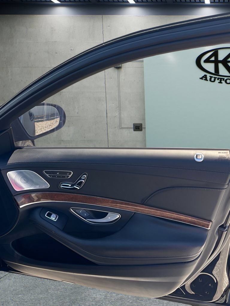 Used 2014 Mercedes-Benz S 550 Sedan w/ Premium 1 Package image 19