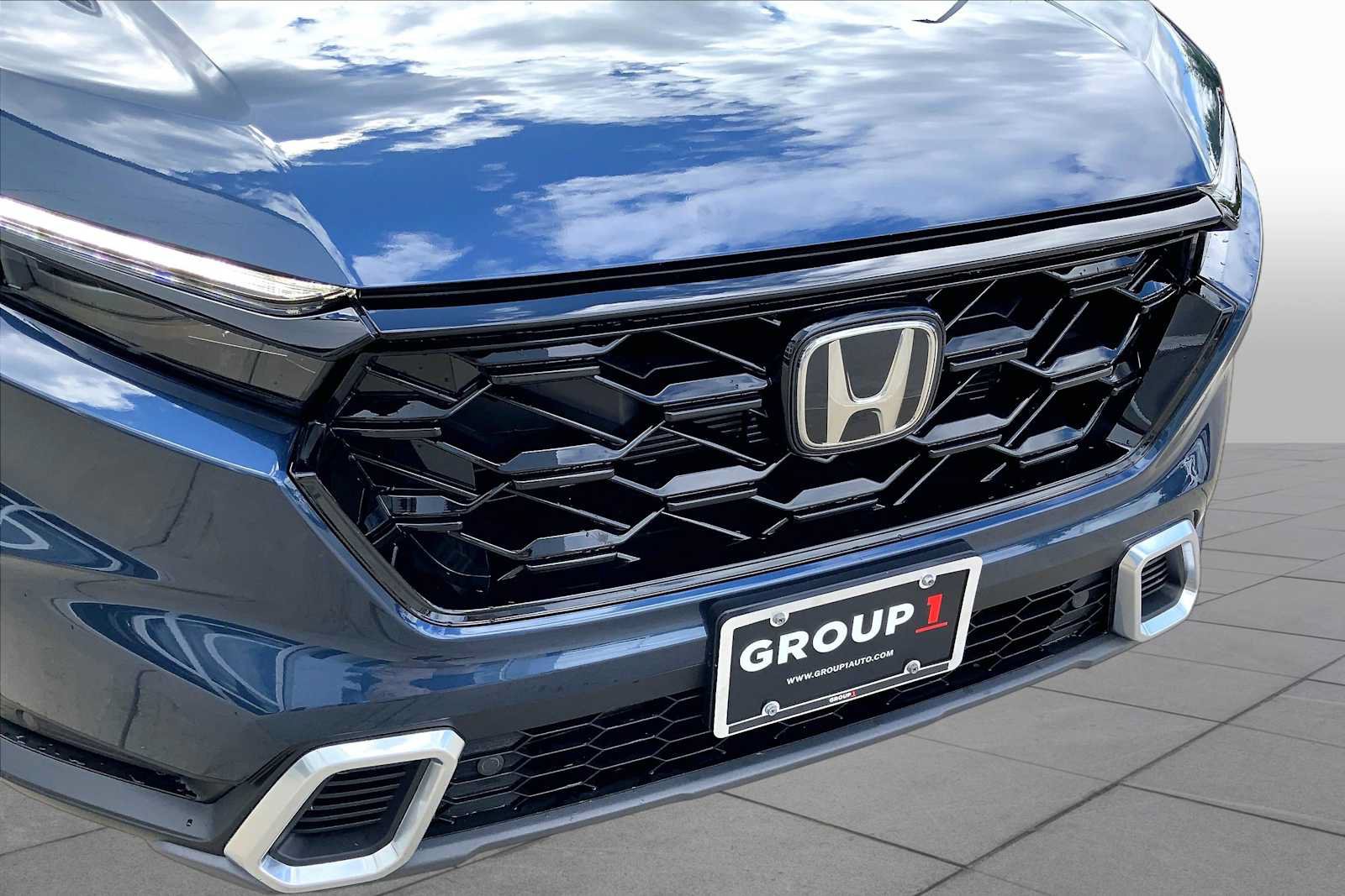 Used 2025 Honda CR-V Sport Touring image 32