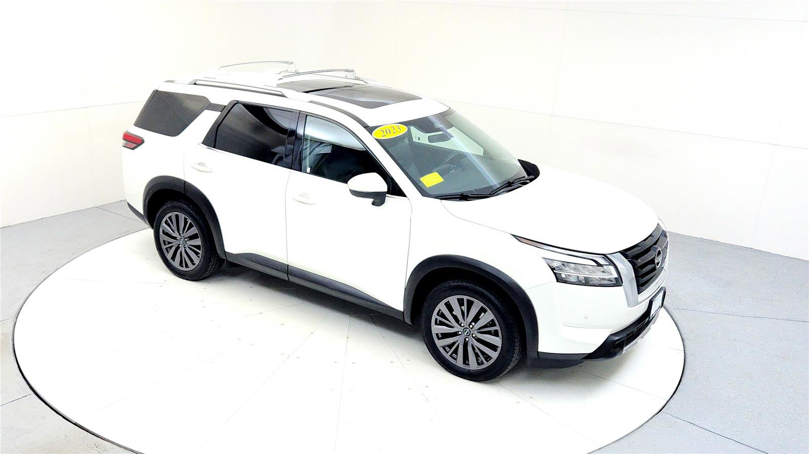 Used 2023 Nissan Pathfinder SL w/ SL Premium Package image 19