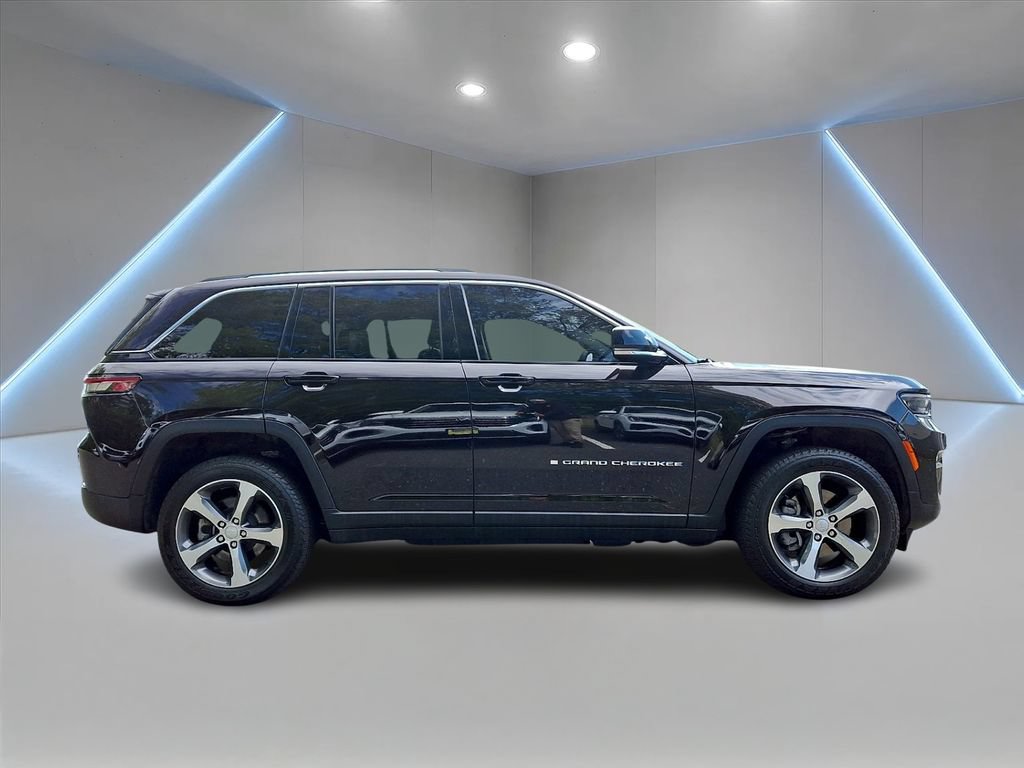 Used 2022 Jeep Grand Cherokee Limited 4xe AWD/4WD image 4