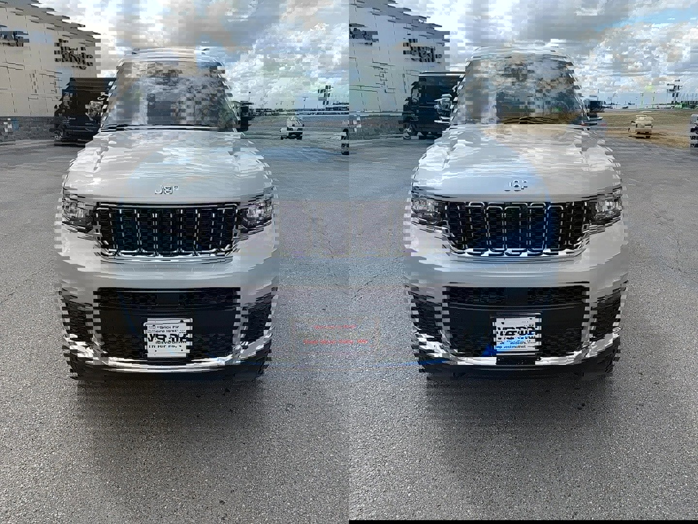 New 2025 Jeep Grand Cherokee L Limited image 2