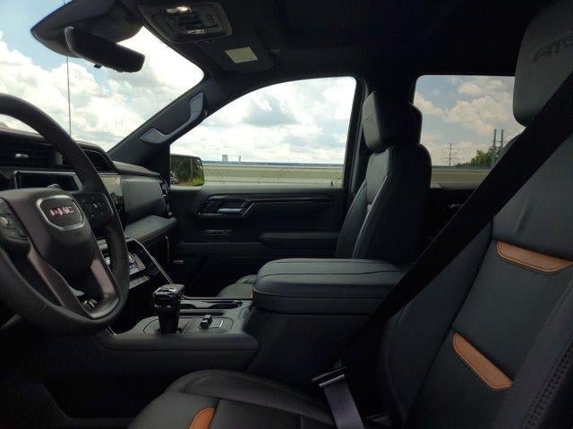 New 2026 GMC Sierra 1500 AT4 w/ Technology Package AWD/4WD image 17