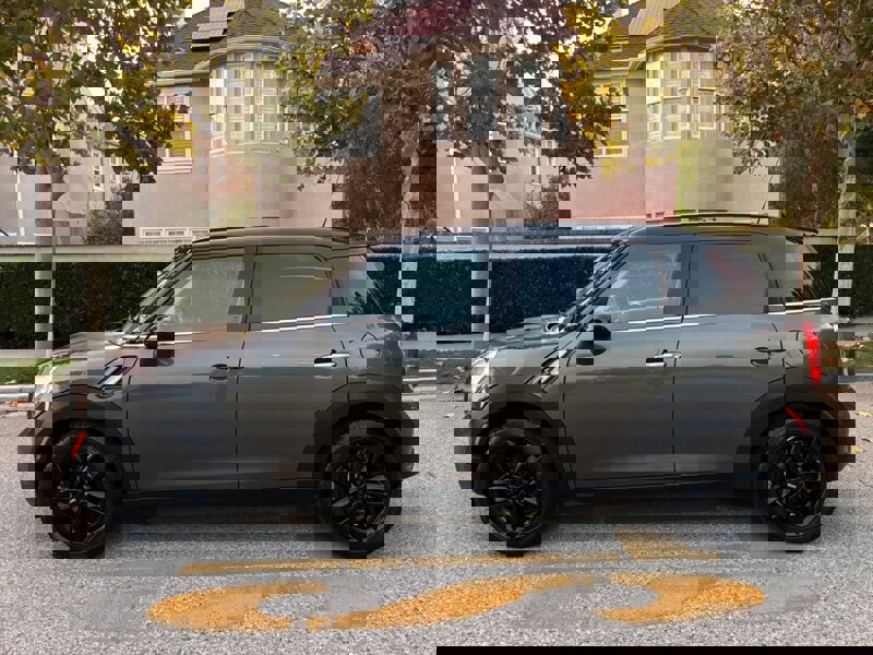 Used 2014 MINI Cooper Countryman S image 2