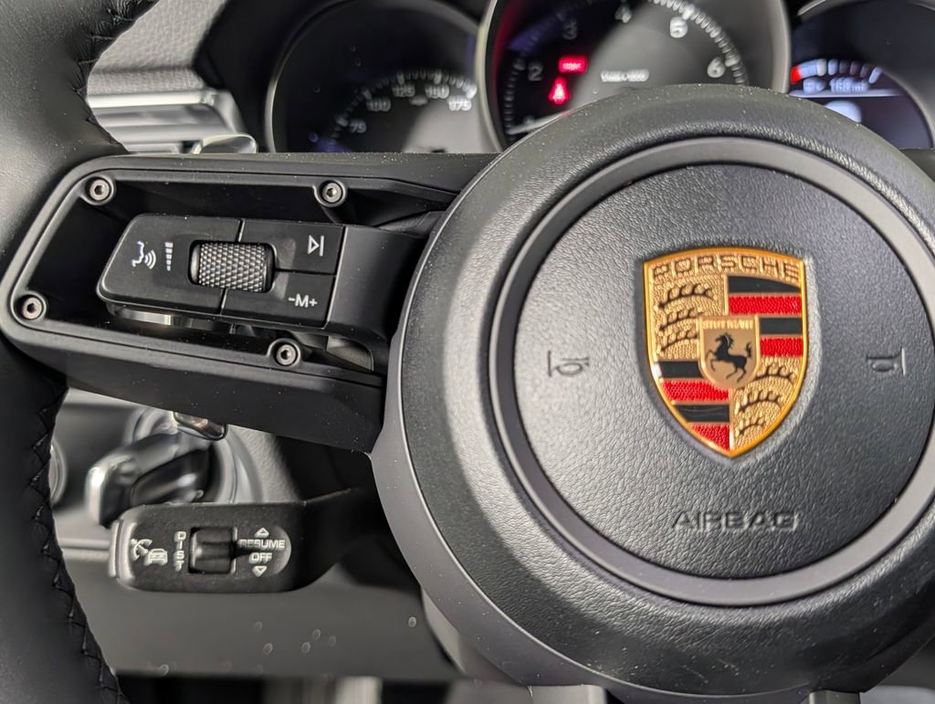 New 2026 Porsche Macan AWD/4WD image 38